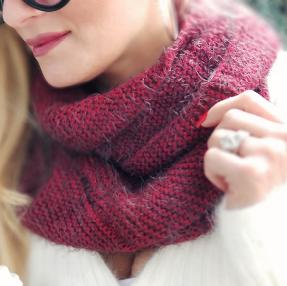 BURGUNDY FUZZY KNIT INFINITY SCARF - Picture 3 of 5